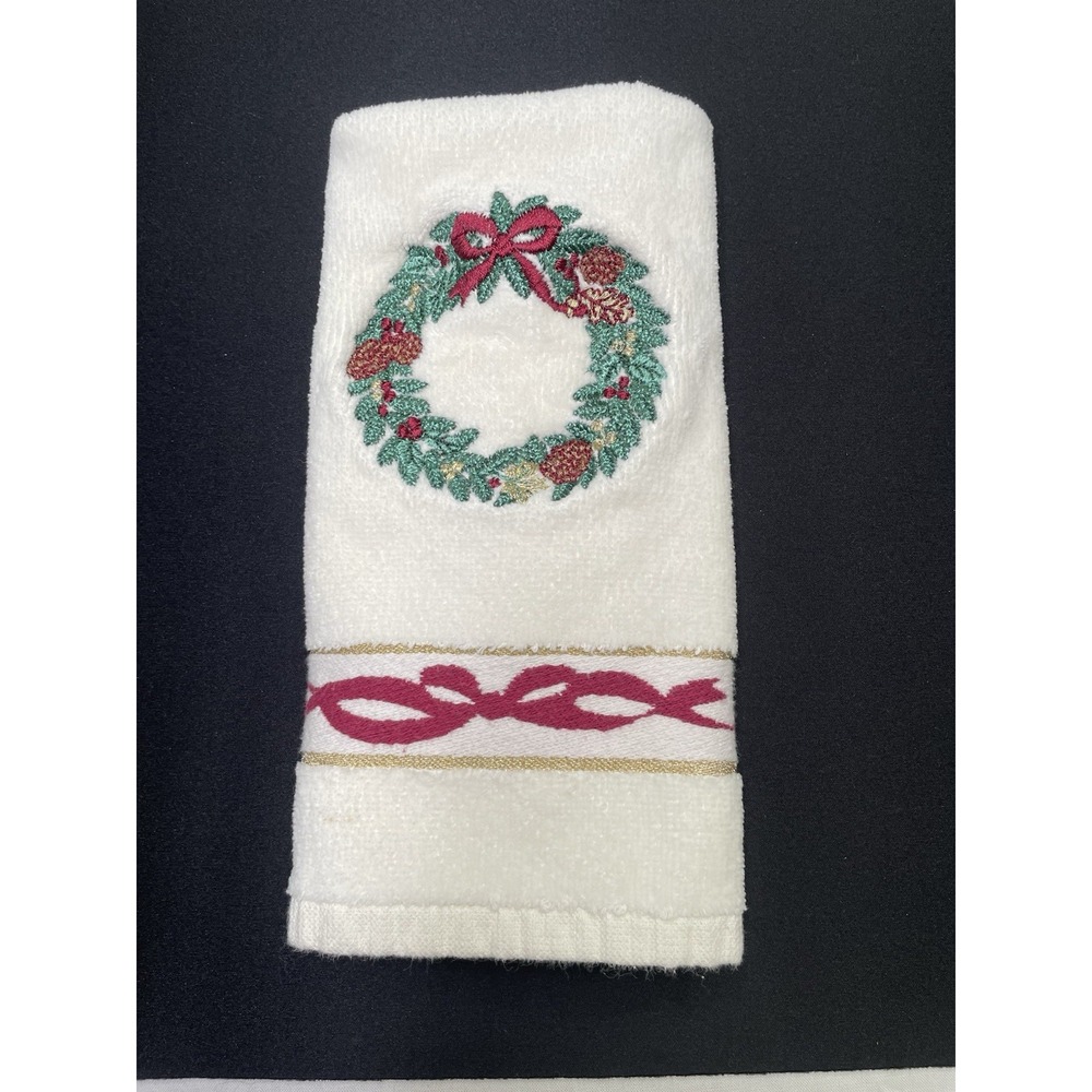 Ritz 100% Cotton Made Turkey Christmas Wreath Ivory Fingertip Hand Towel NWOT